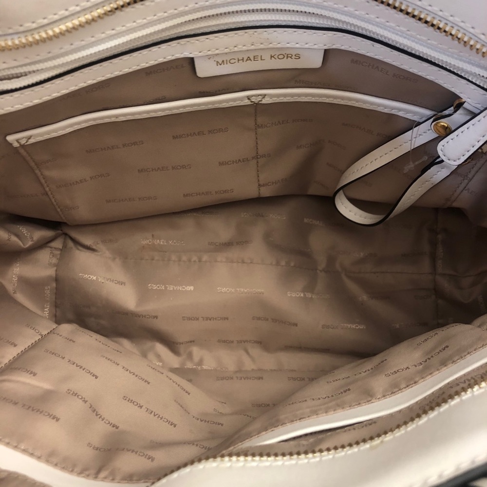 Purse - Picture 2 of 2